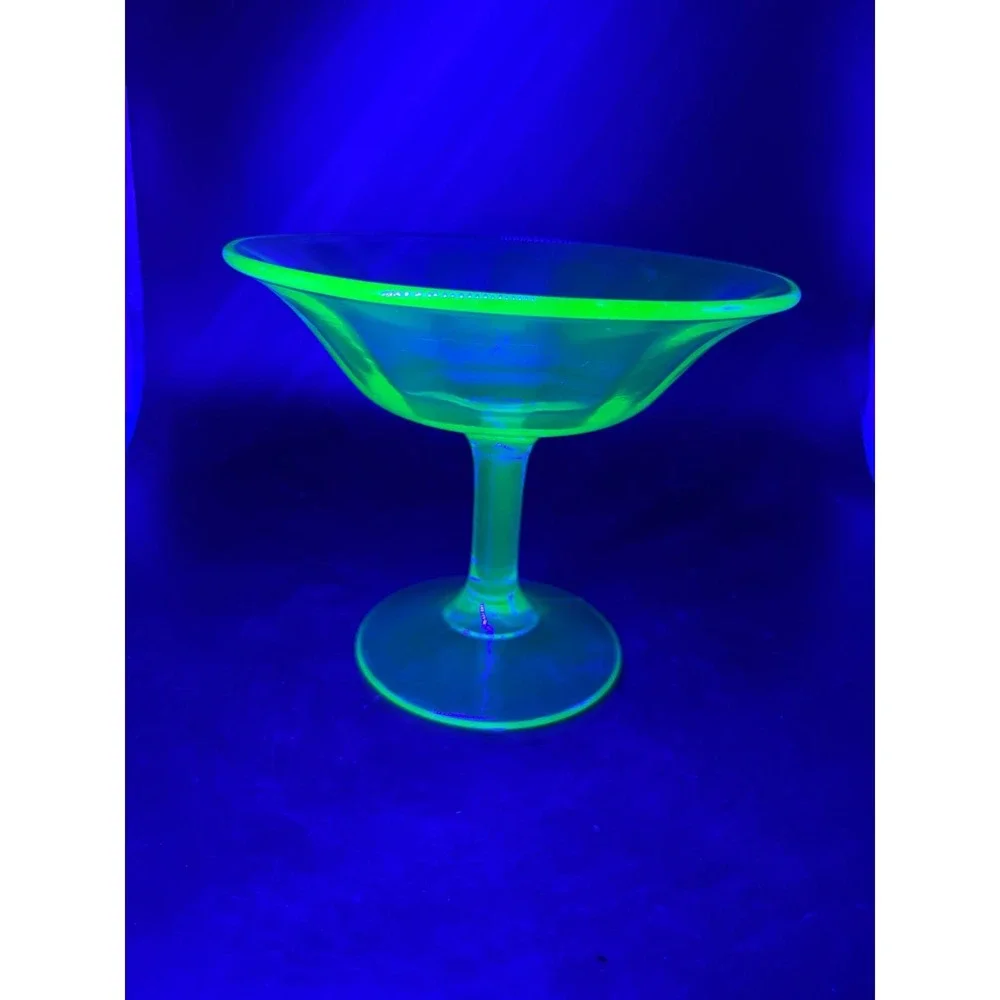 N/A vintage green